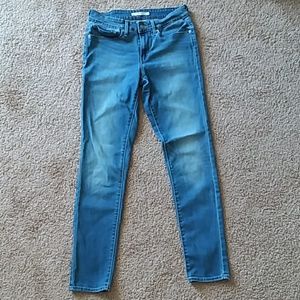 Levi's 711 Skinny Midrise Jeans